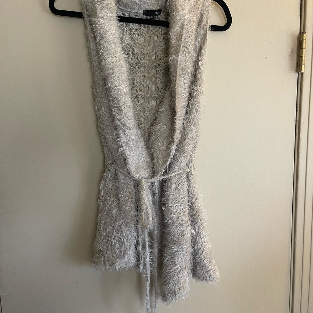 Ryu Textured soft Silver/Gray Cardigan Vest*Womens size M/L